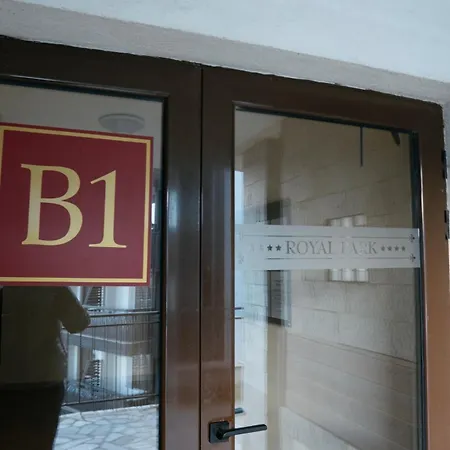 Apartment Private In Royal Park *