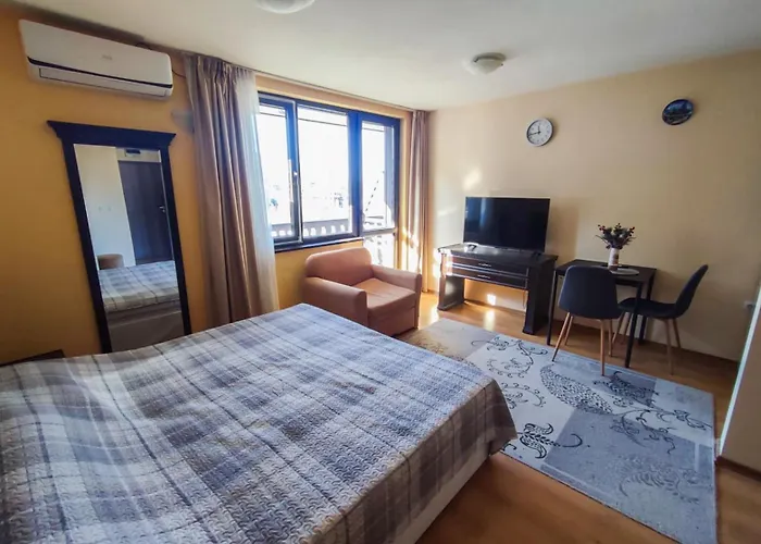 Apartment Private In Royal Park