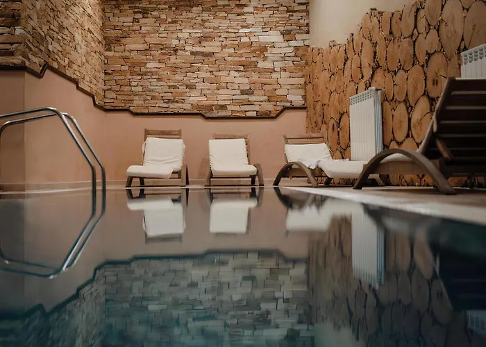 Private In Royal Park Apartment